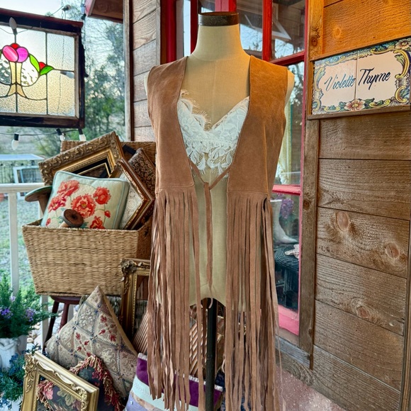 Rancho Estancia Tops - Rancho Estancia Fringed Suede Vest